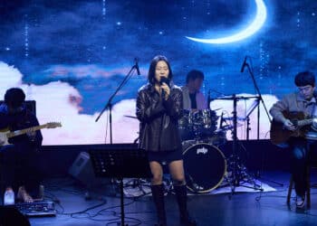 밴드-로맨틱문-1