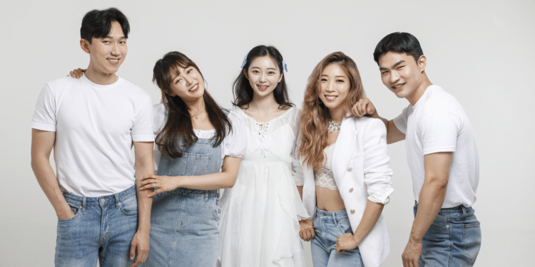 어쏘티드_프로필사진 (1)