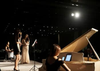 재즈밴드-더플레이걸스-1